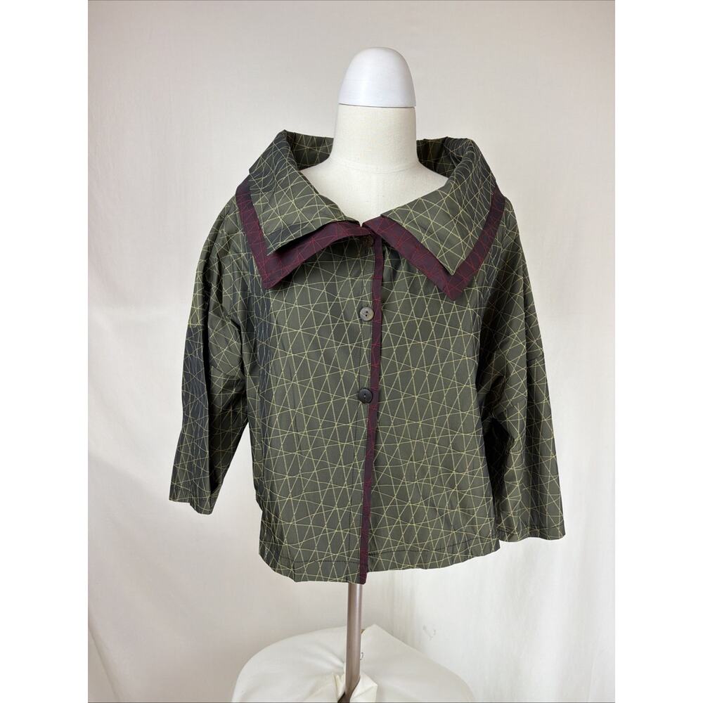 NWT Luukaa "Dream" Green & Maroon Cropped Jacket Size LARGE #0694B